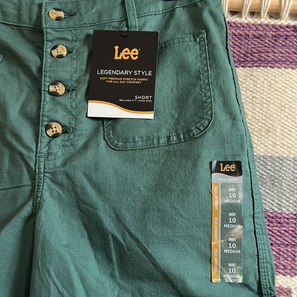 NWT Lee green shorts - Picture 4 of 5